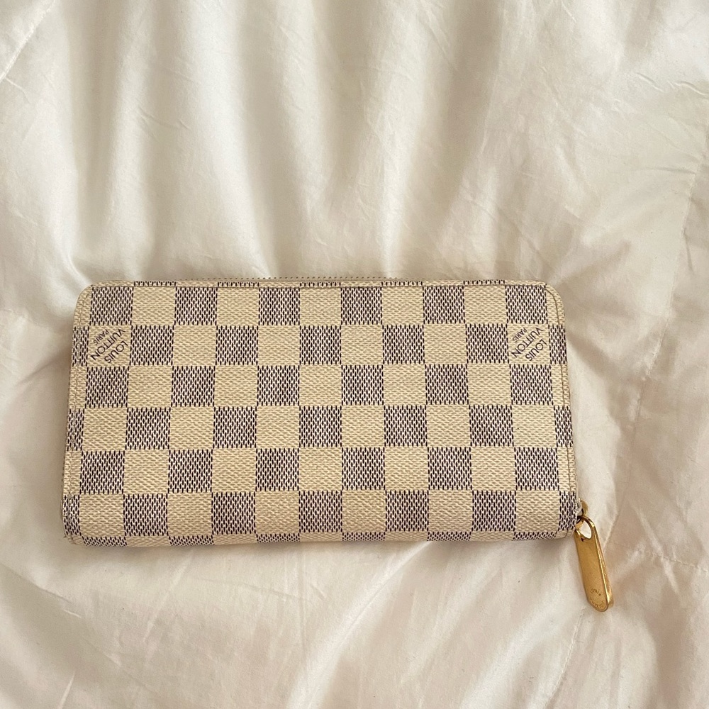 Louis Vuitton | 2007 Damier Azur Pattern Zippy Wallet
